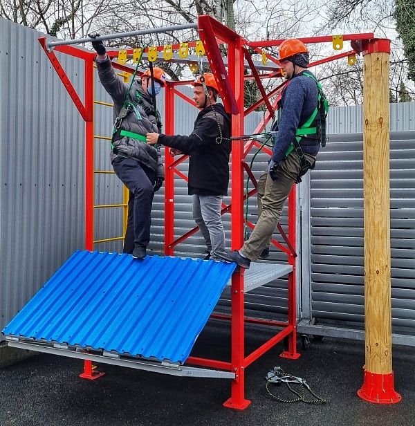 г. Краснодар. ГК "АТОН-ЮГ" используют при обучении сертифицированный верхолазный полигон "АЛЬПИНИСТ" г. Краснодар. ГК "АТОН-ЮГ" используют при обучении сертифицированный верхолазный полигон "АЛЬПИНИСТ"